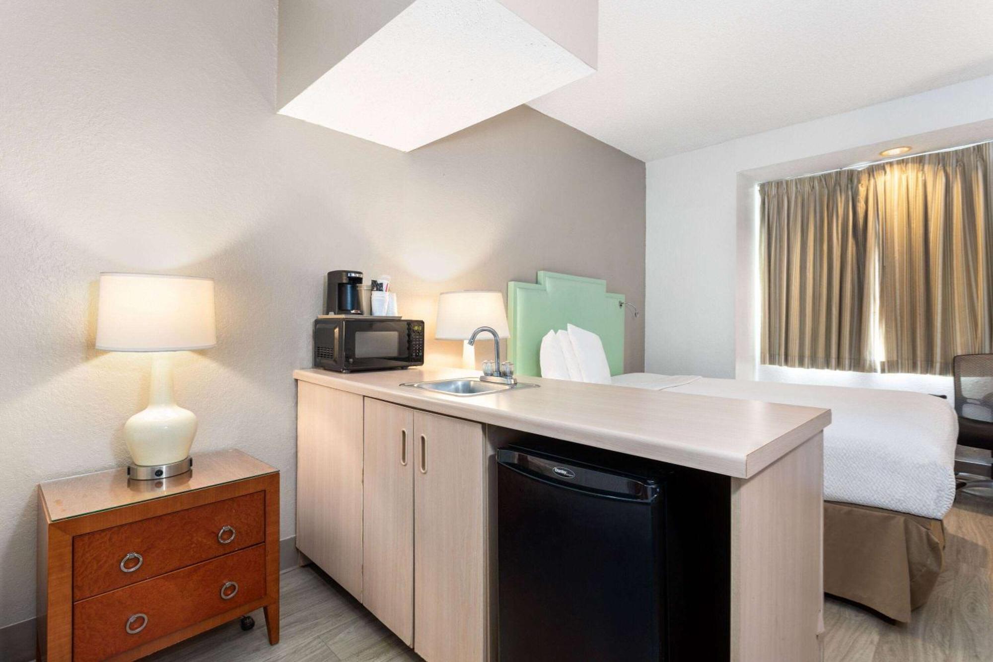 Baymont By Wyndham Orlando-International Dr-Universal Blvd Eksteriør bilde