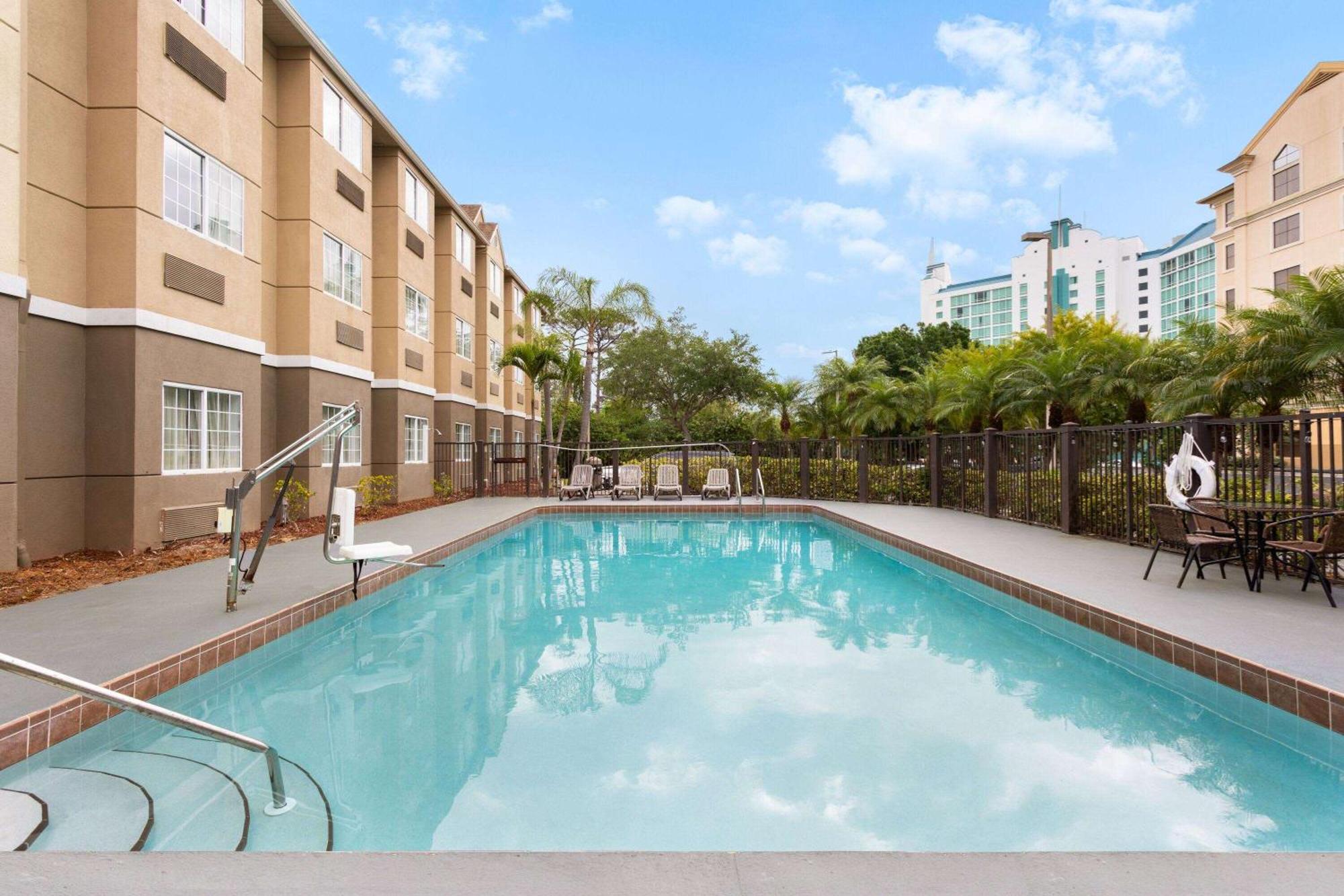 Baymont By Wyndham Orlando-International Dr-Universal Blvd Eksteriør bilde